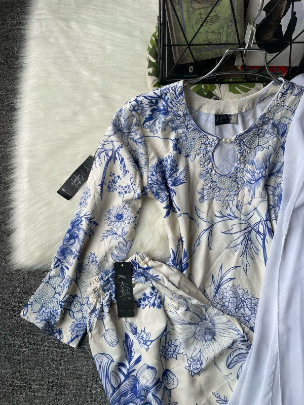 kurtiistic VANGCHUR fabric with digital printed and stone work three pieces