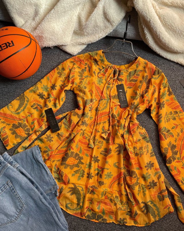 BOSHONTO BILASH - Butter Yellow tops & light denim jeans.